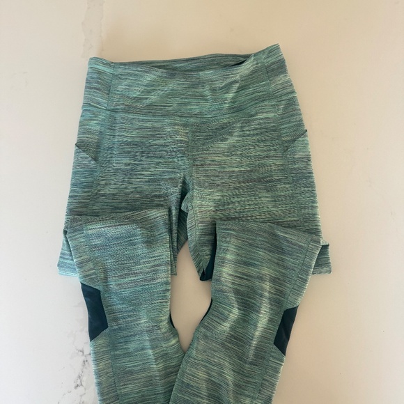 Lululemon multi color leggings size 6 - Picture 3 of 5